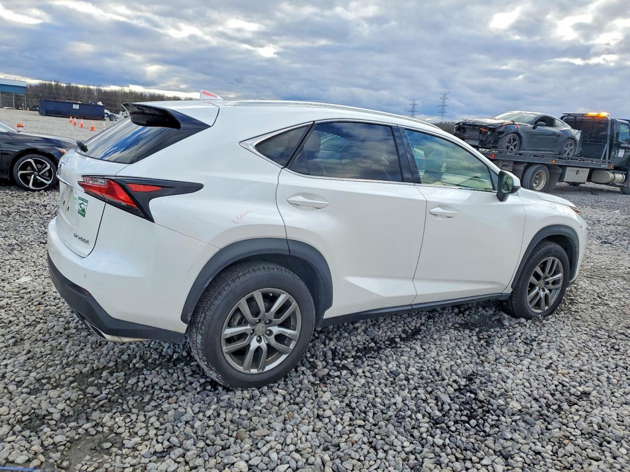 2015 Lexus Nx VIN JTJBARBZ8F2033764 photo 3