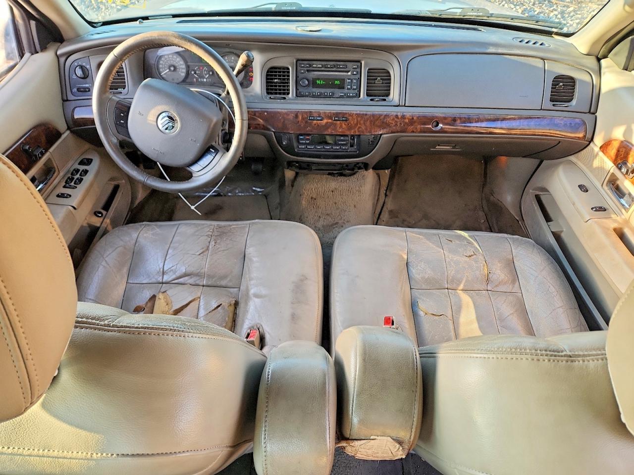 2008 Mercury Grmarquis VIN 2MEFM75VX8X651739 photo 8