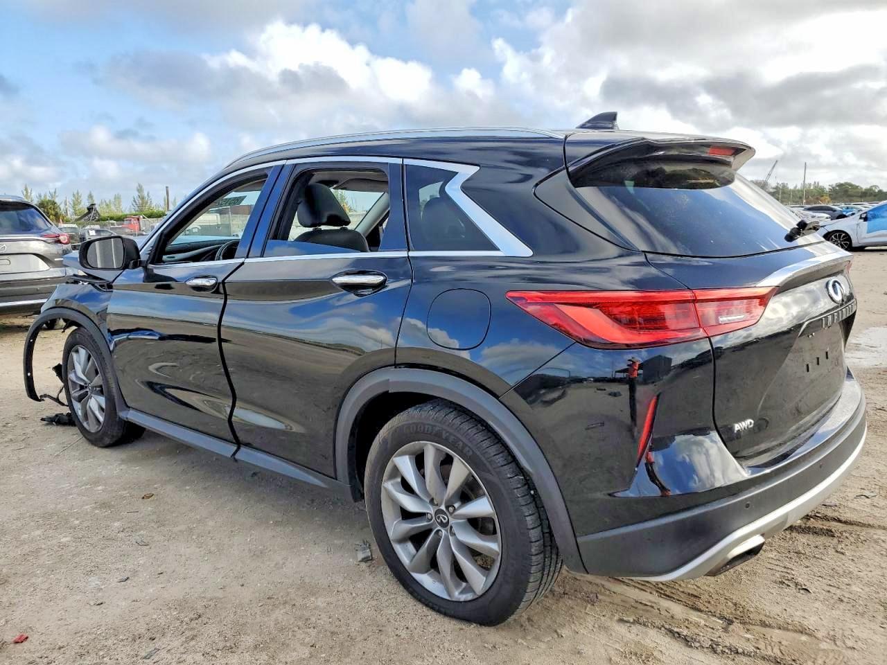2020 Infiniti Qx50 VIN 3PCAJ5M36LF111872 photo 2