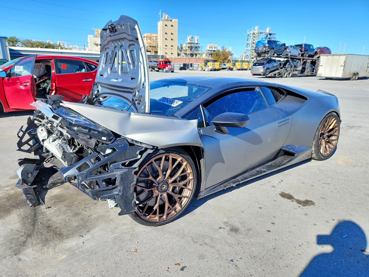 2018 Lamborghini All models VIN ZHWUD4ZFXJLA08220 photo 1