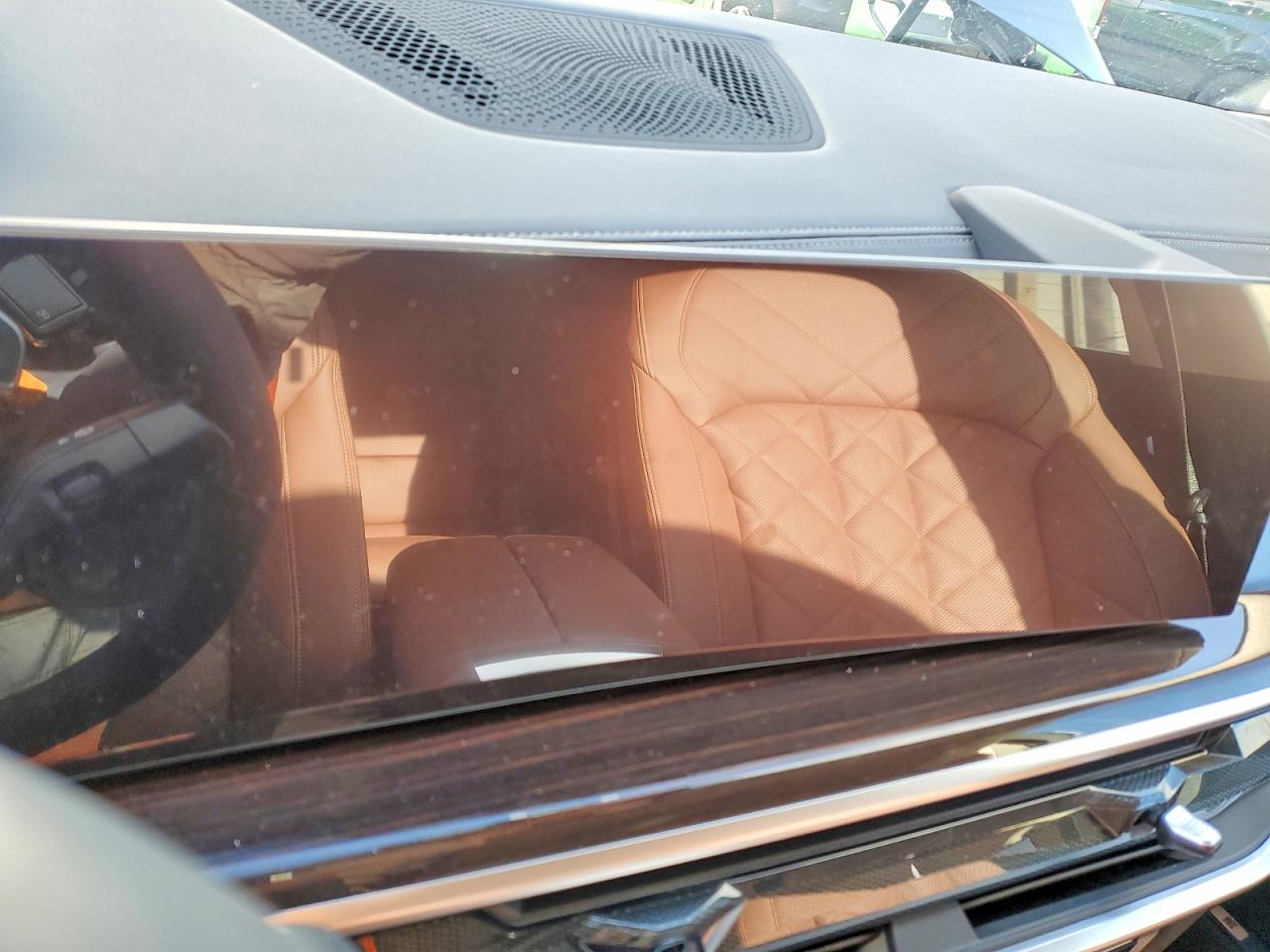 2026 BMW X7 VIN 5UX23EM01T9266620 photo 9