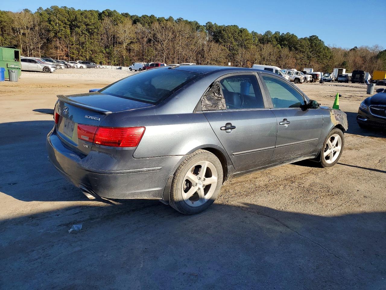 2010 Hyundai Sonata VIN 5NPEU4AF3AH630796 photo 3