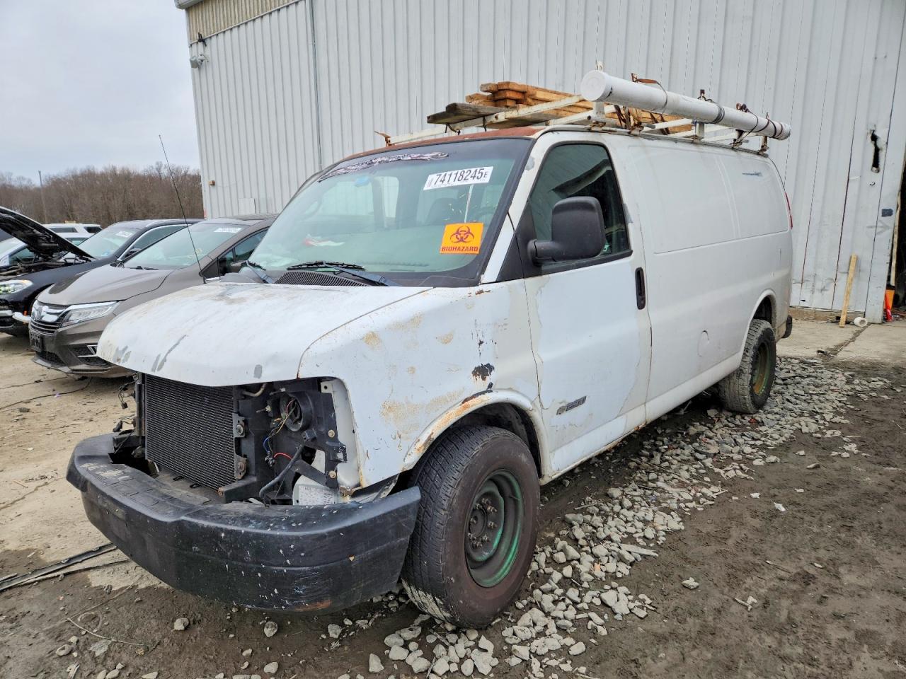 2005 CHEV Express VIN 1GCGG25V351237660 photo 1
