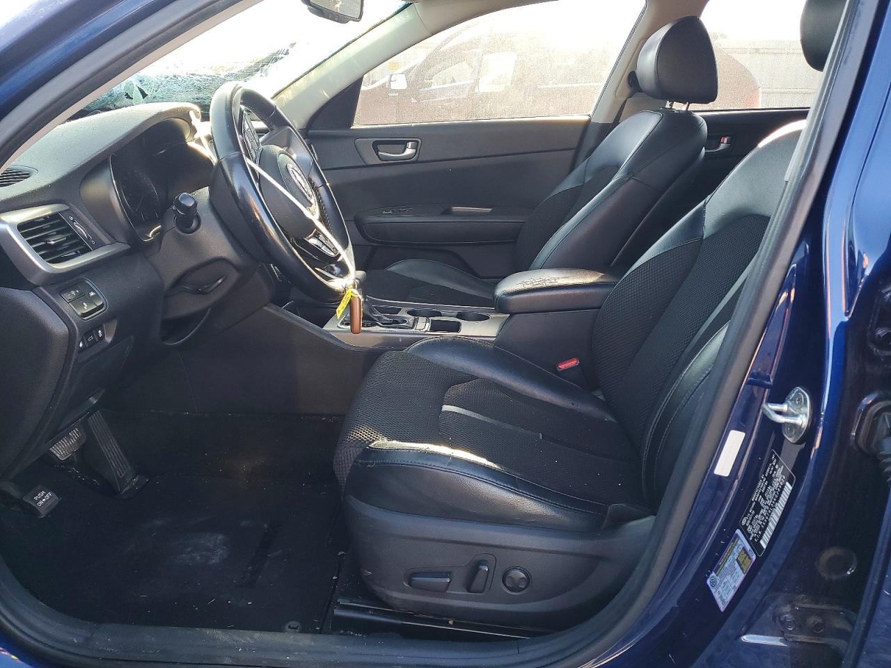 2019 Kia Optima VIN 5XXGT4L3XKG289828 photo 6