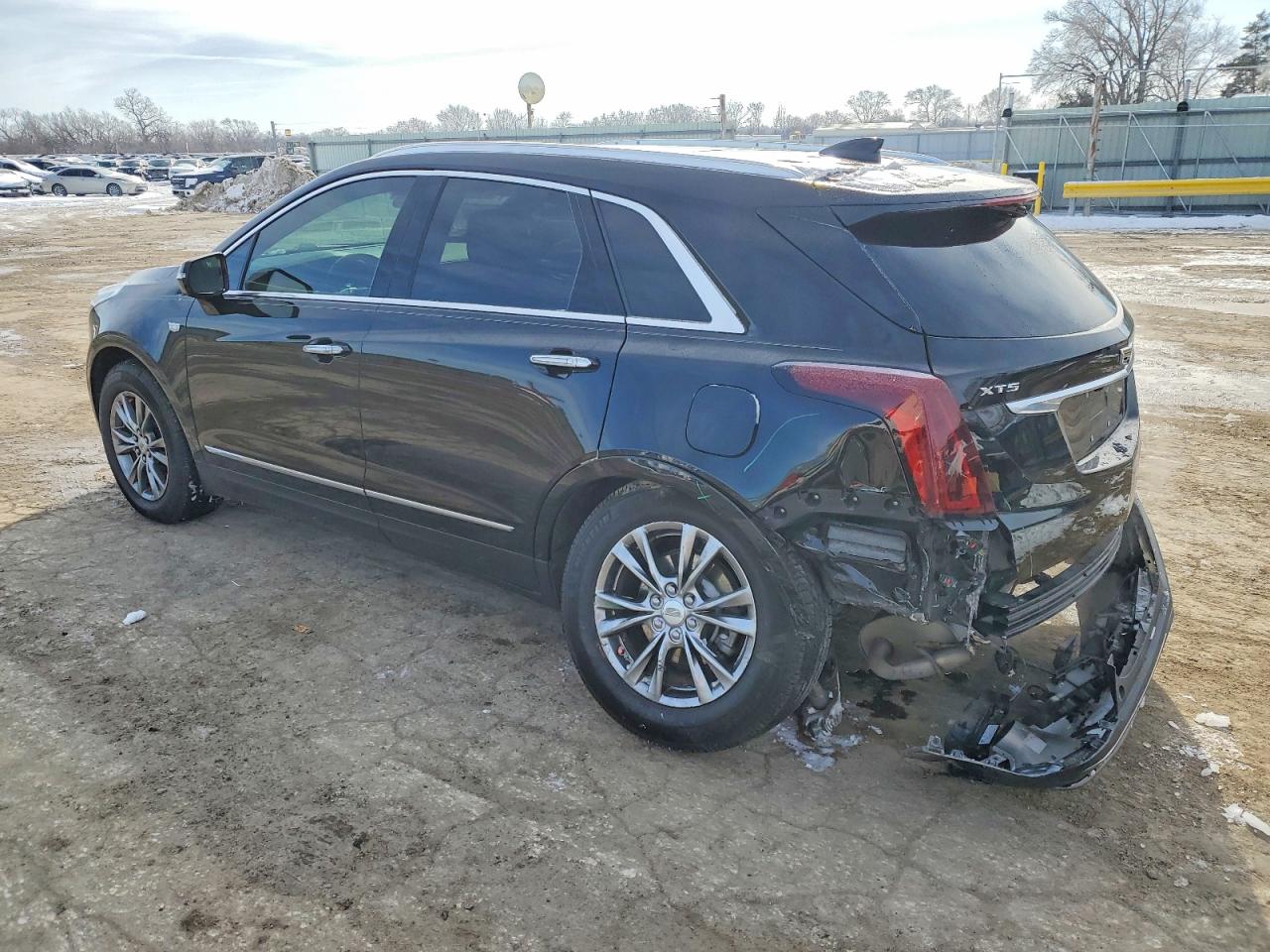 2020 Cadillac Xt5 VIN 1GYKNCRS0LZ115241 photo 2