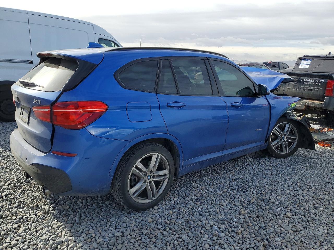 2016 BMW X1 VIN WBXHT3C3XG5E47956 photo 3