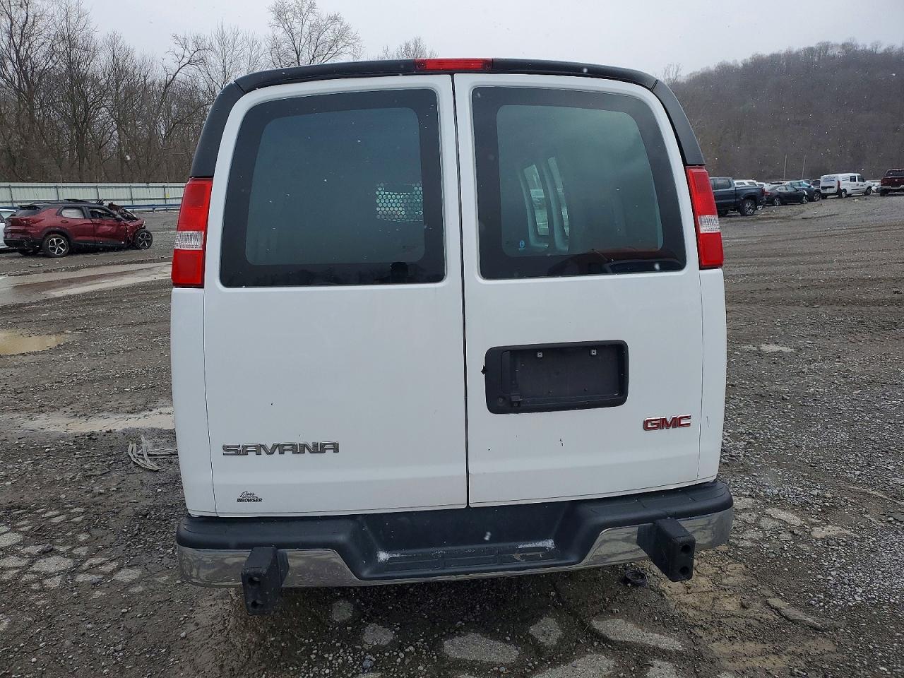 2022 GMC Savana VIN 1GTW7AFP5N1168380 photo 6