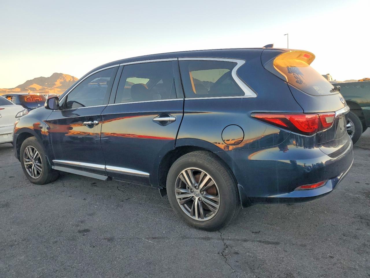 2017 Infiniti Qx60 VIN 5N1DL0MN4HC515314 photo 2