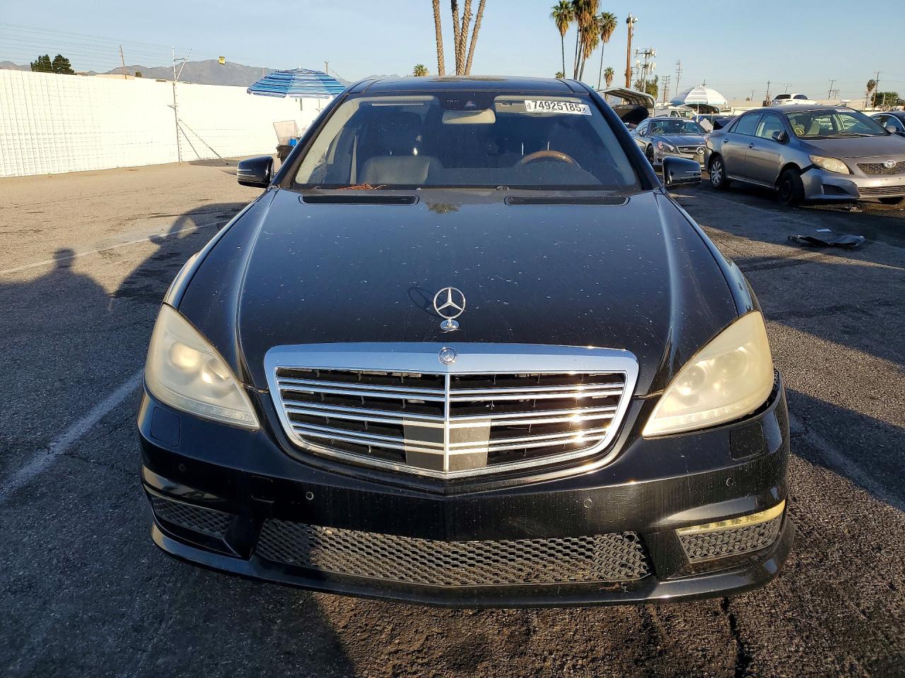2011 Mercedes-Benz S class VIN WDDNG7BB0BA369209 photo 5