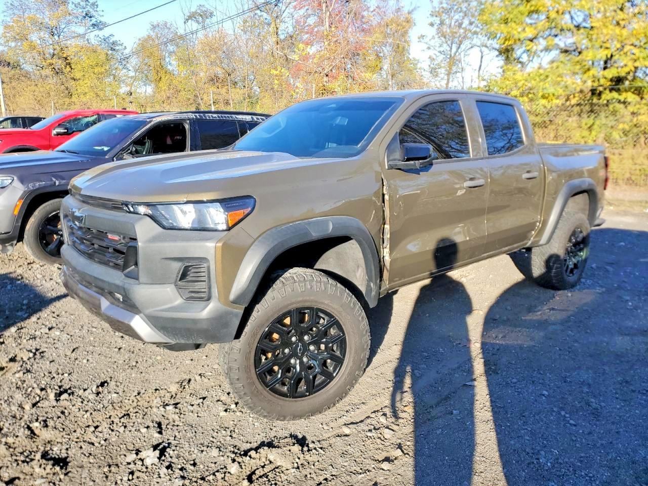 2023 Chevrolet Colorado t VIN 1GCPTEEK9P1139013 photo 1