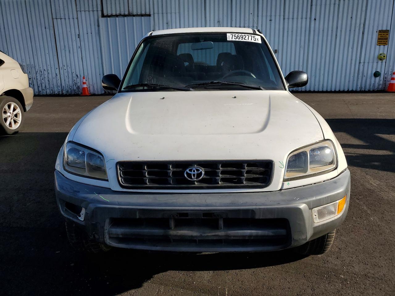 1998 TOYOTA Rav4 VIN JT3GP10VXW0022693 photo 5