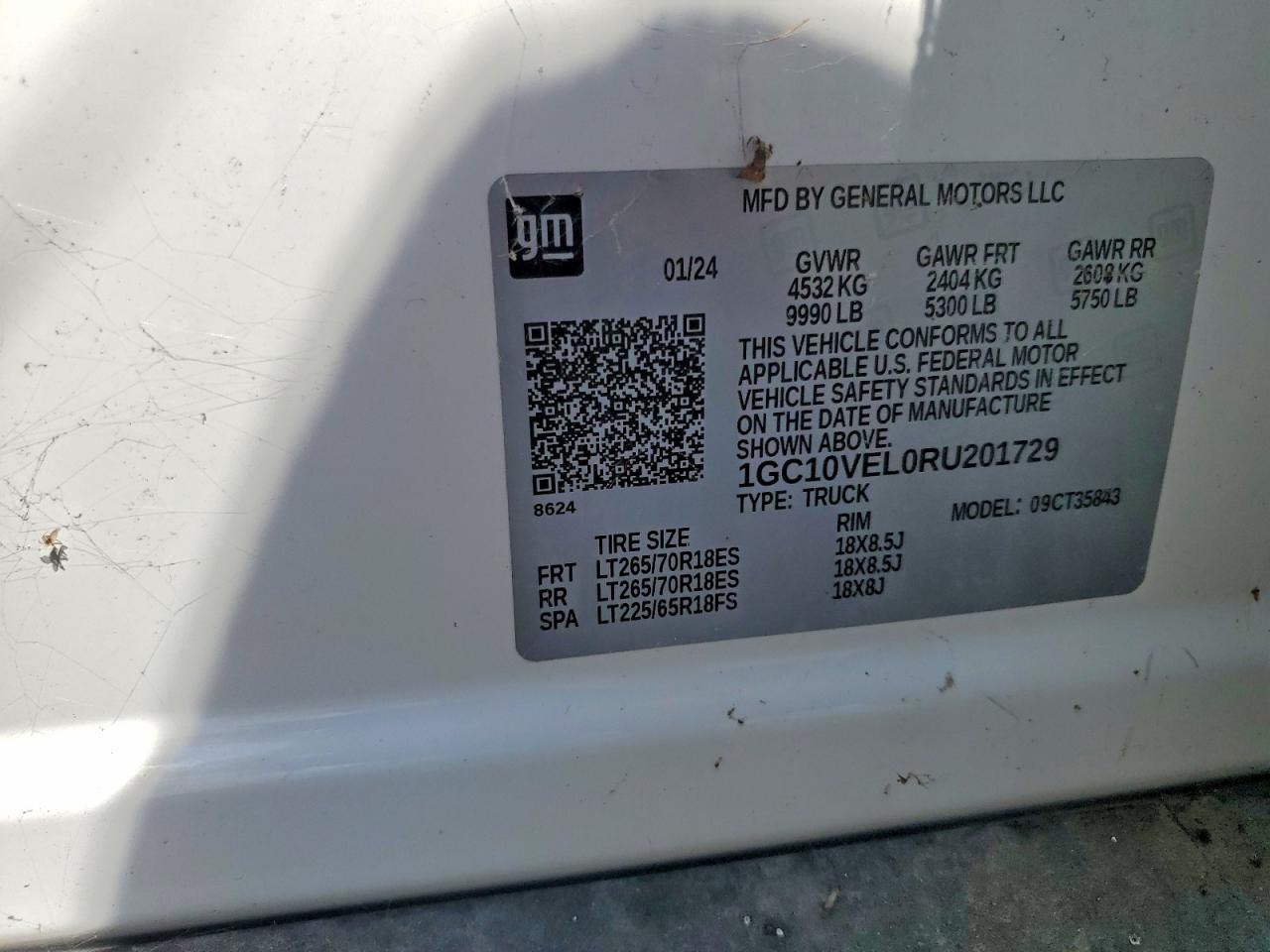2024 Chevrolet All models VIN 1GC10VEL0RU201729 photo 12