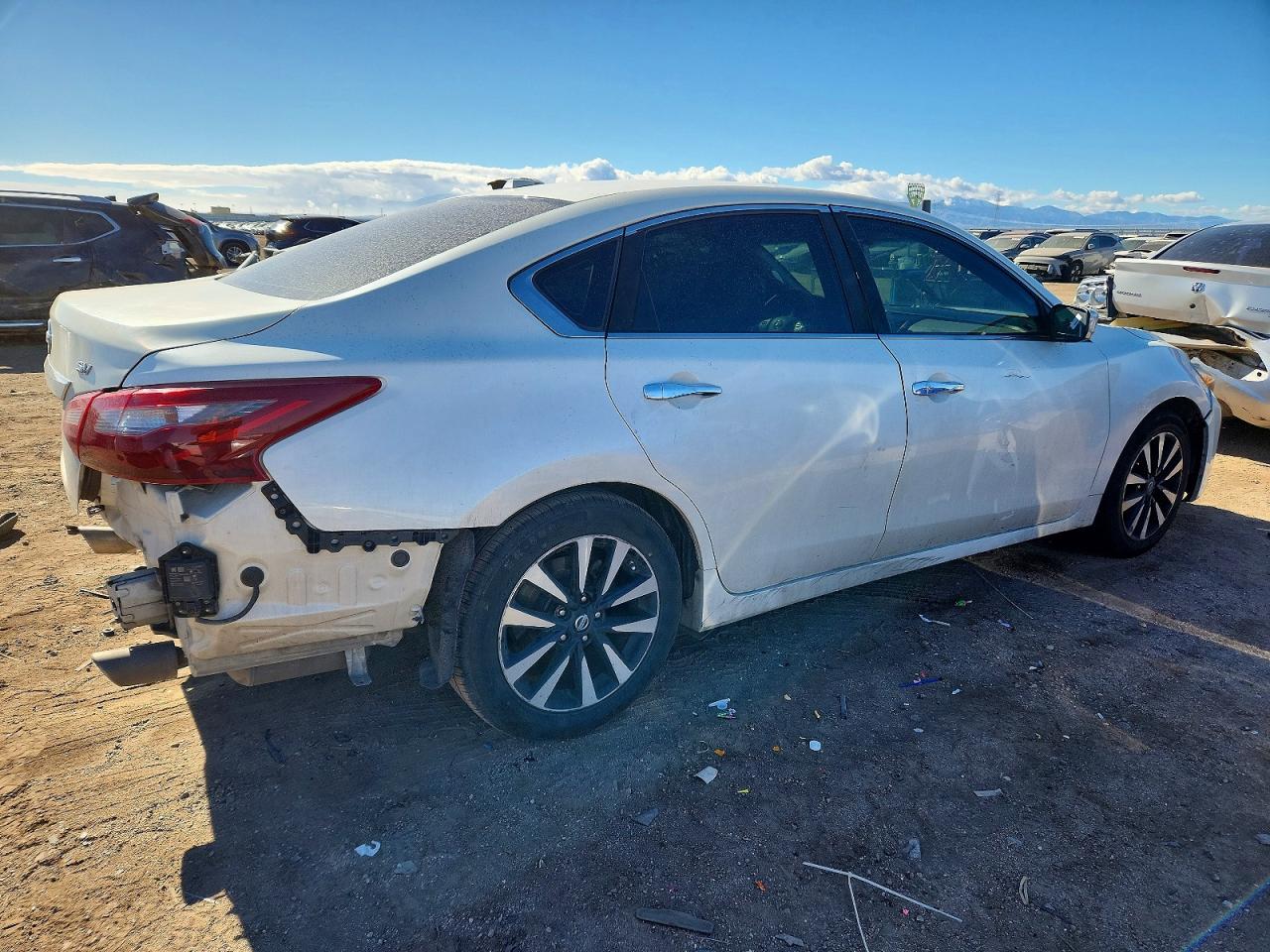 2018 NISS Altima VIN 1N4AL3AP6JC111487 photo 3