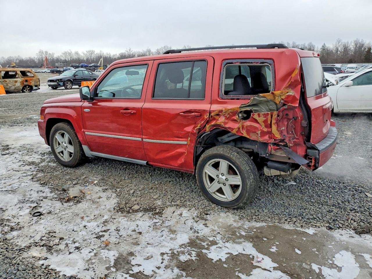 2010 JEEP Patriot VIN 1J4NT1GB4AD643403 photo 2