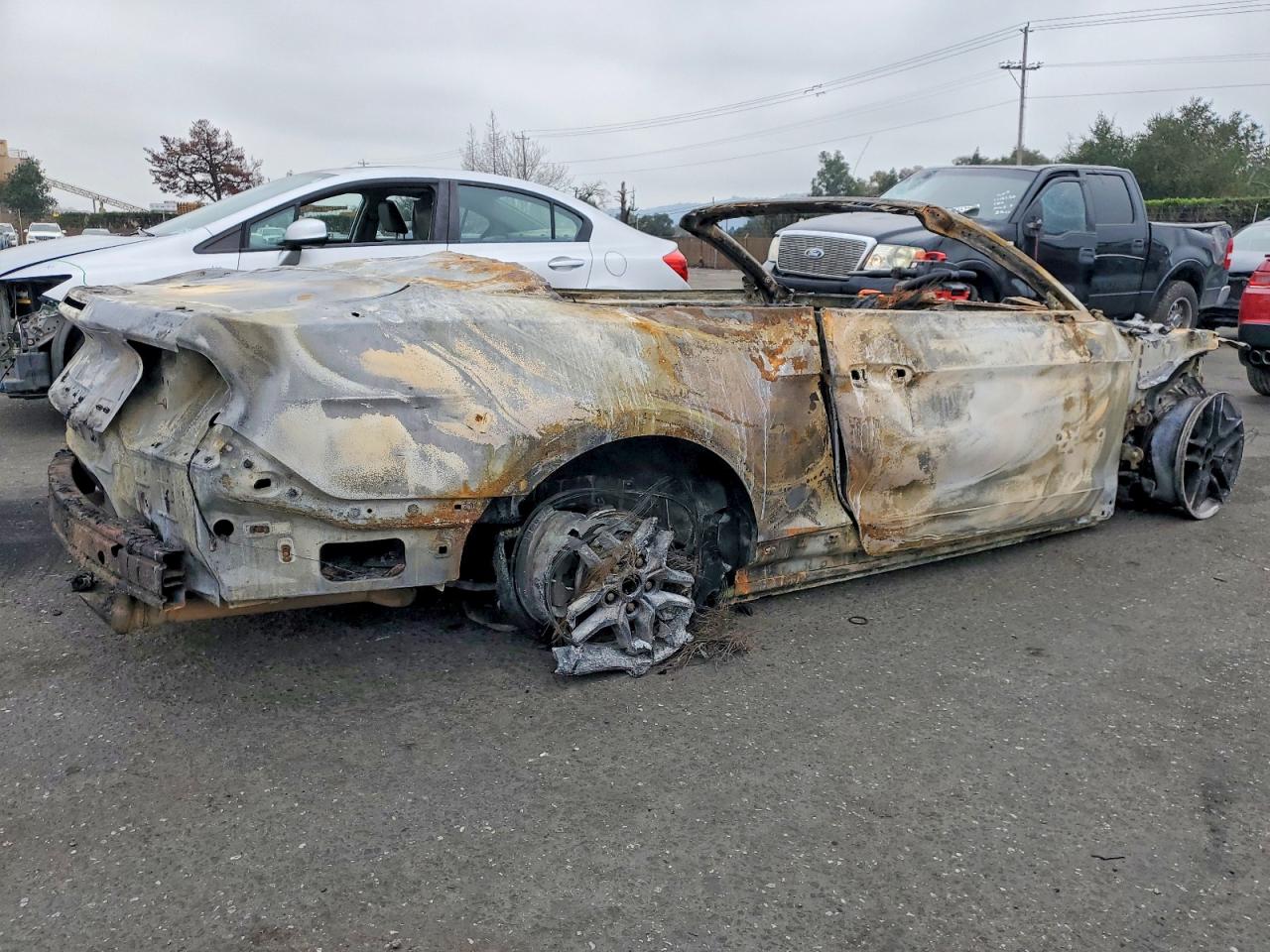 2022 Ford All models VIN 1FATP8UH5N5120142 photo 3