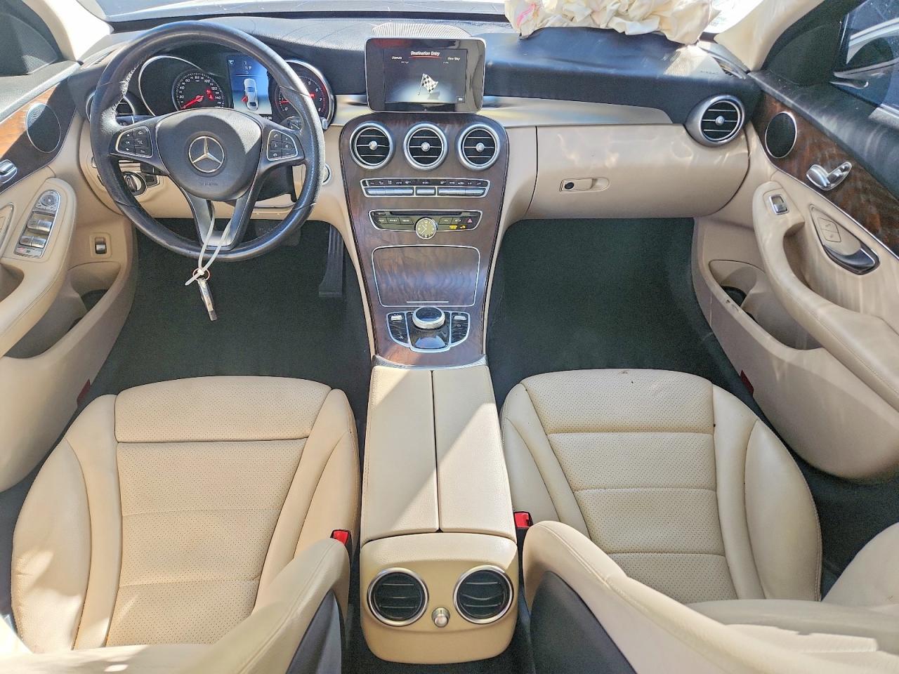 2018 Mercedes-Benz C class VIN WDDWF4JB5JR421392 photo 8