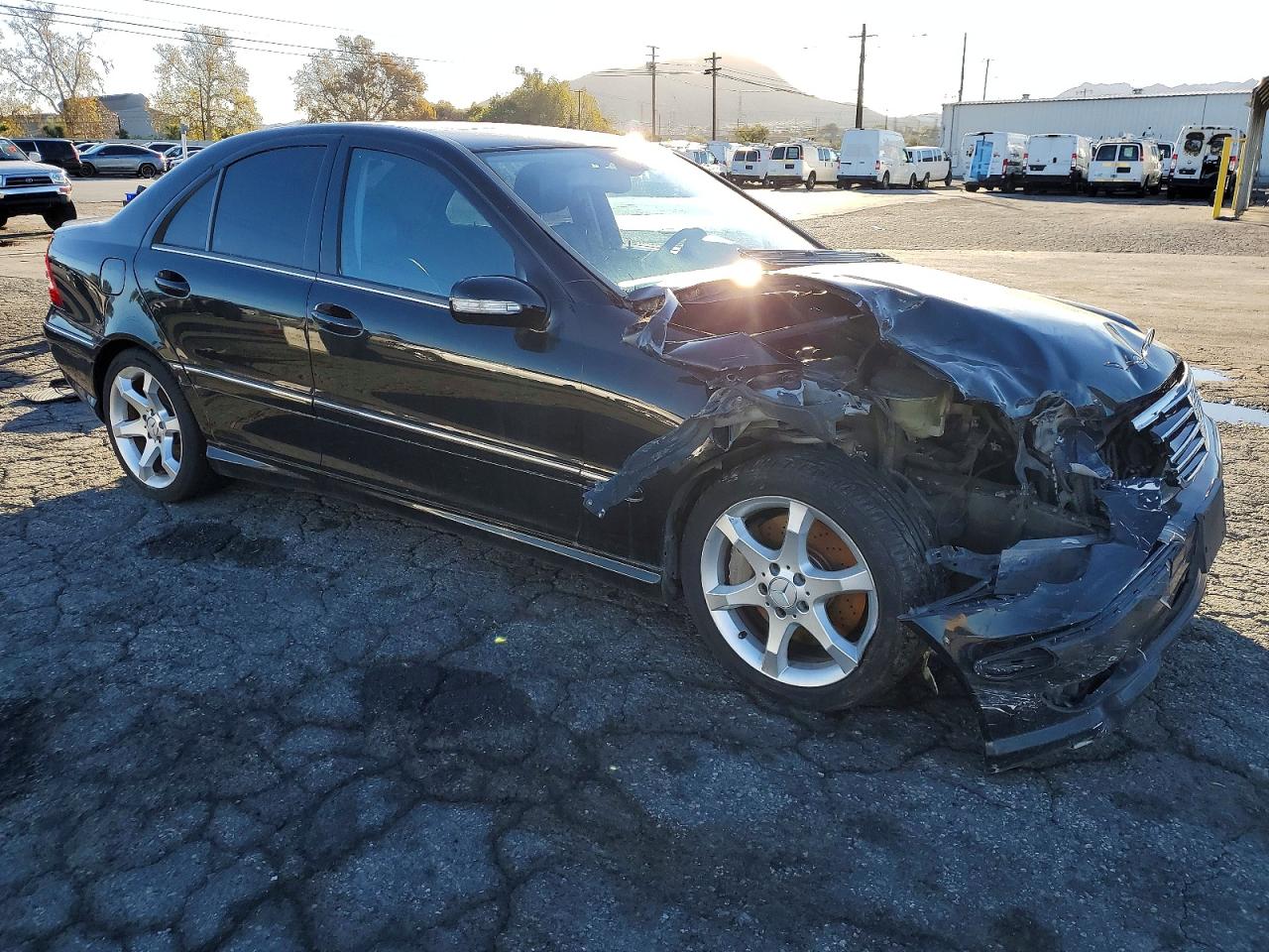 2007 Mercedes-Benz C class VIN WDBRF52HX7F935313 photo 4