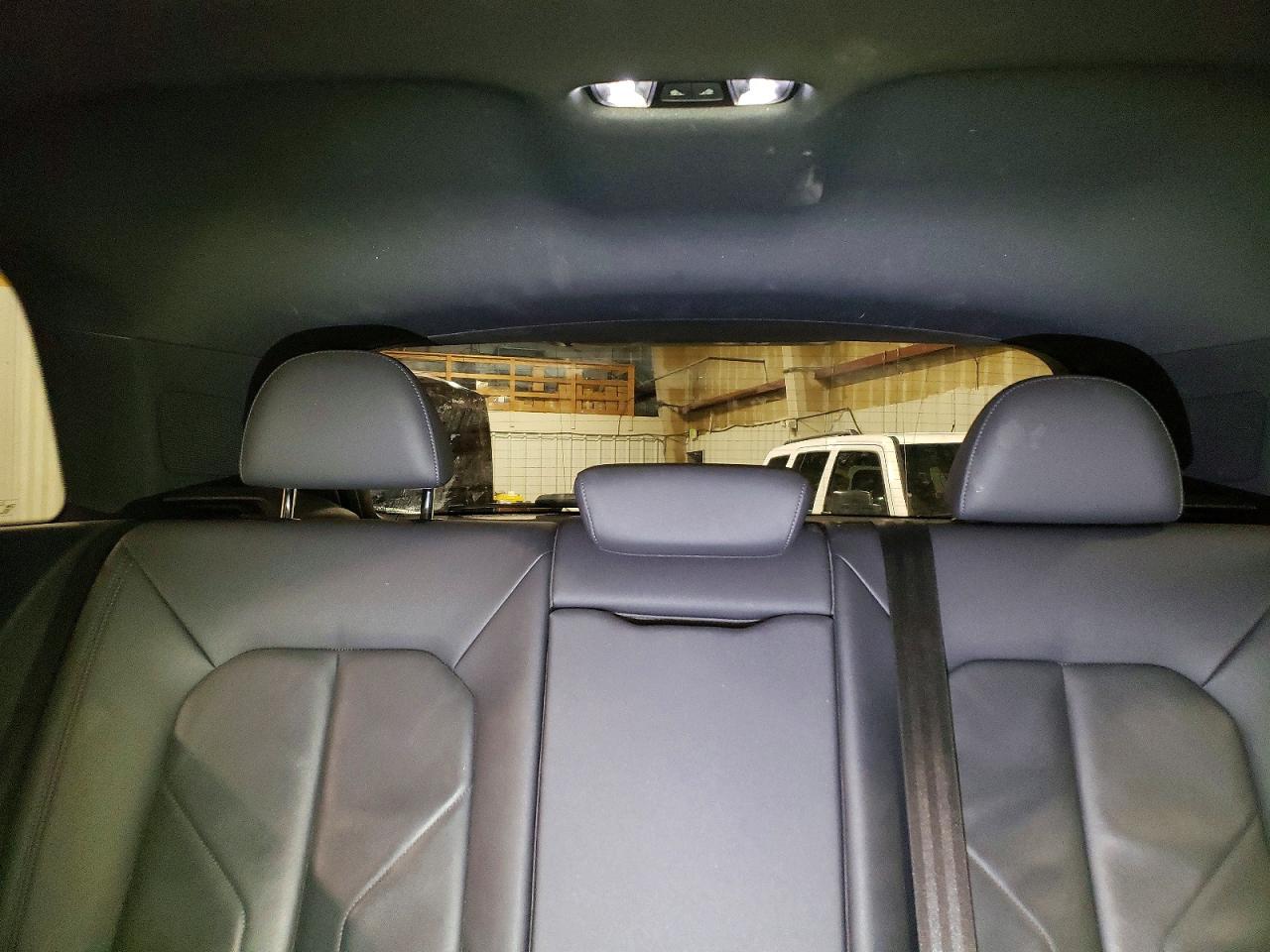 2020 Audi Q3 VIN WA1AECF37L1025866 photo 10