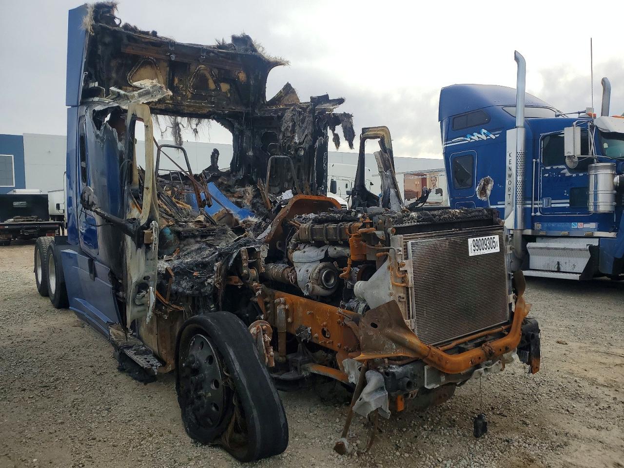 2020 FREIGHTLINER All other VIN 3AKJHHDR3LSLR0631 photo 1