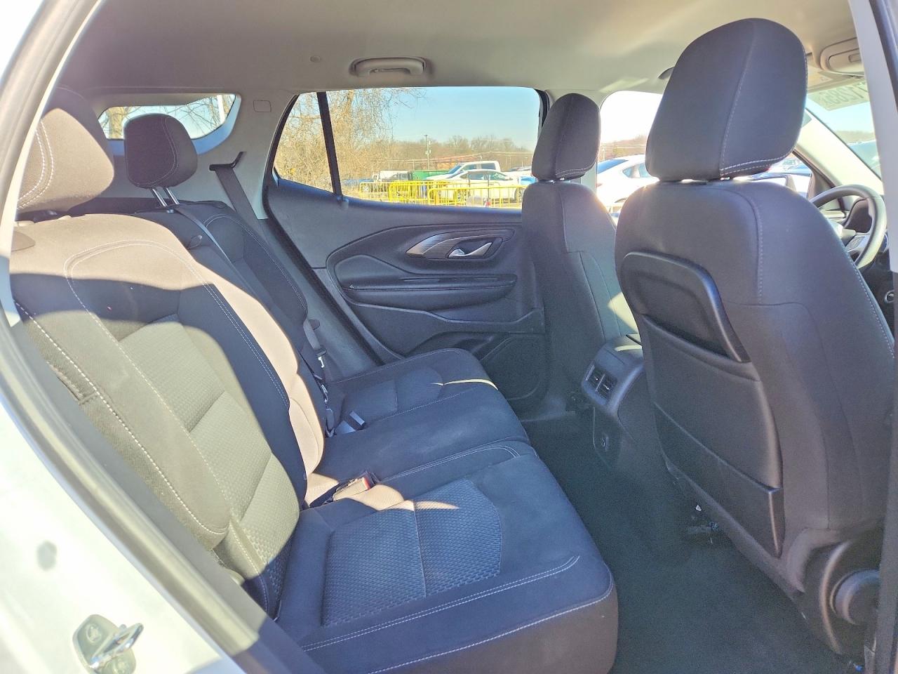 2023 GMC Terrain VIN 3GKALMEG2PL120652 photo 11