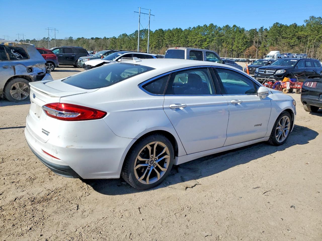 2019 Ford Fusion VIN 3FA6P0RU5KR185747 photo 3