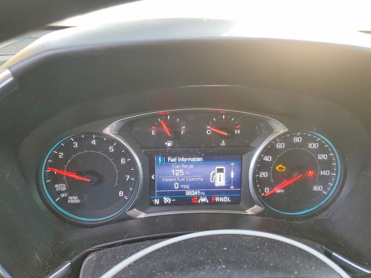 2022 Chev Equinox VIN 3GNAXHEV4NS113587 photo 9