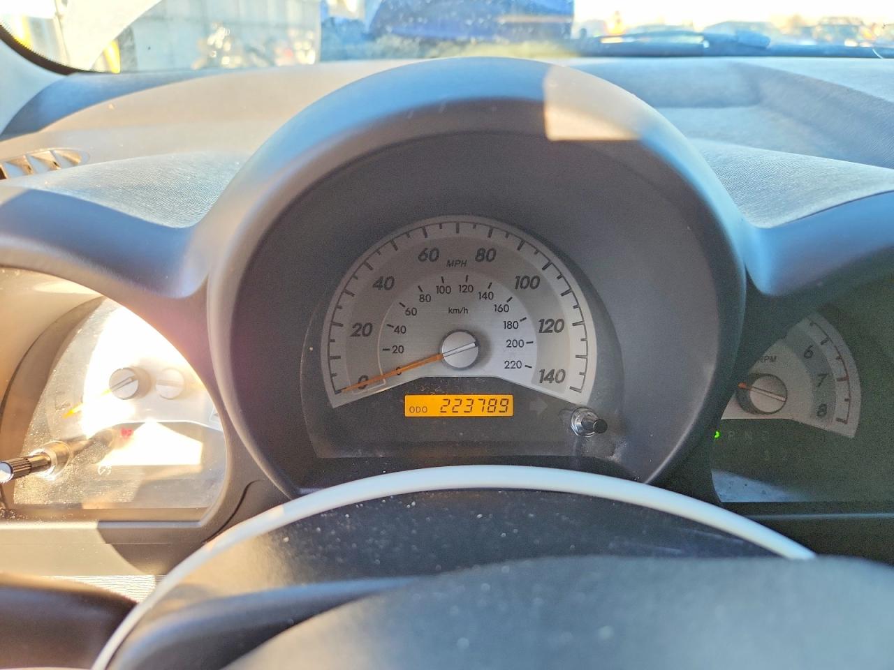 2007 TOYOTA Scion VIN JTKDE177070199095 photo 9