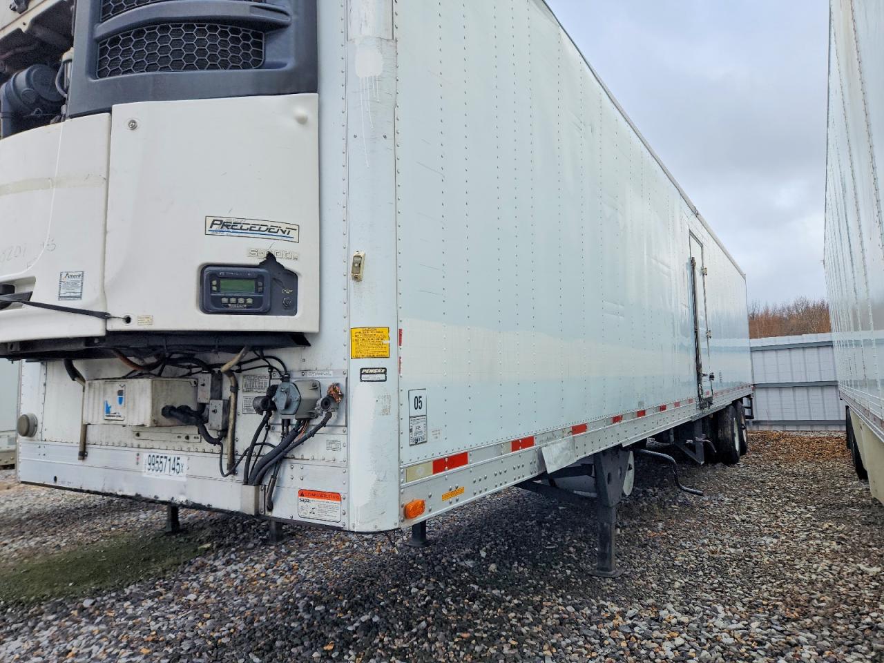 2017 UTILITY All models VIN 1UYVS2487H6961605 photo 9