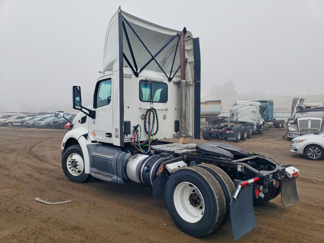 2018 PETERBILT All models VIN 1XPBAP8X2JD446515 photo 3