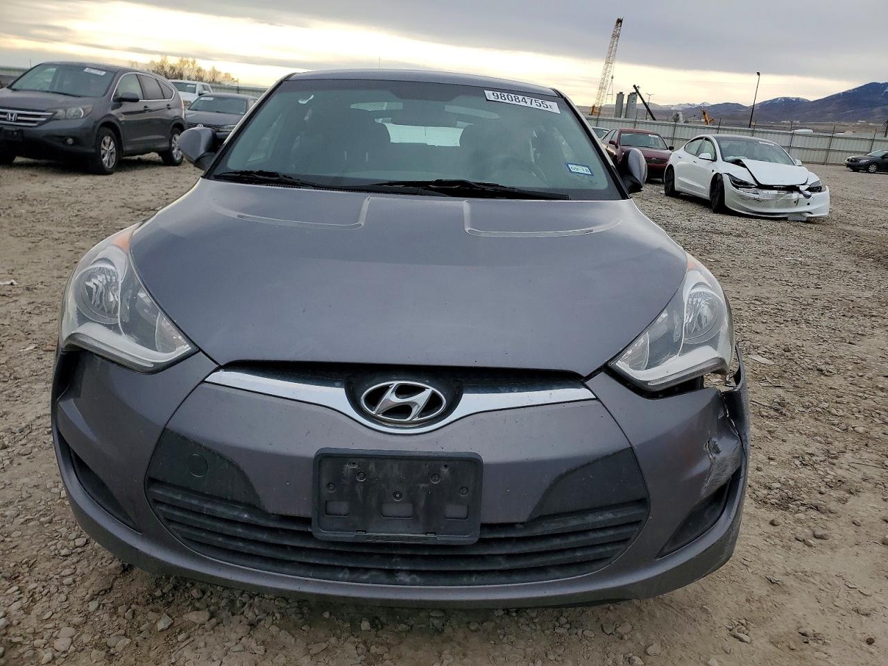 2016 HYUNDAI Veloster VIN KMHTC6ADXGU253706 photo 5