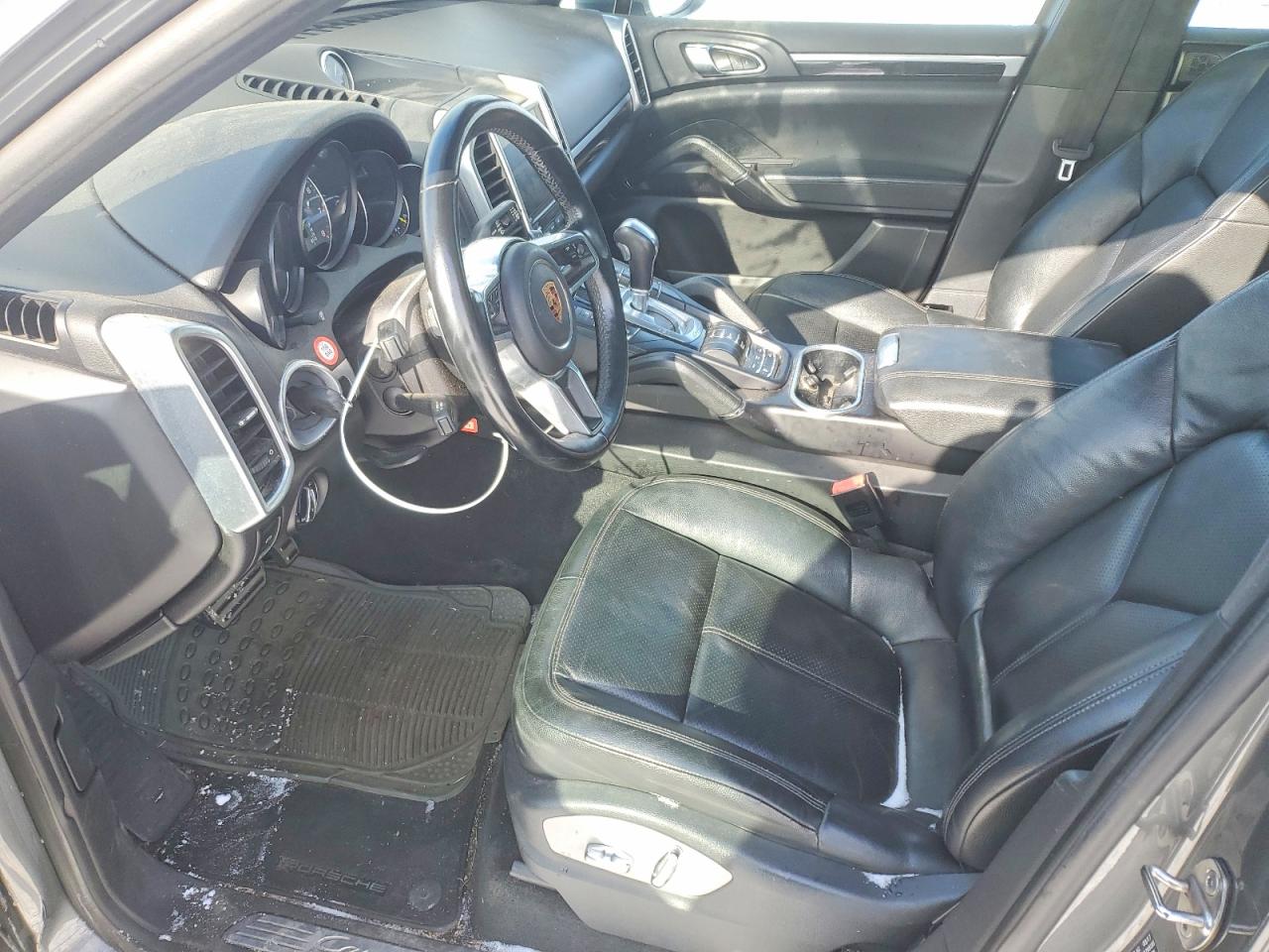 2017 Porsche Cayenne VIN WP1AE2A29HLA74933 photo 7