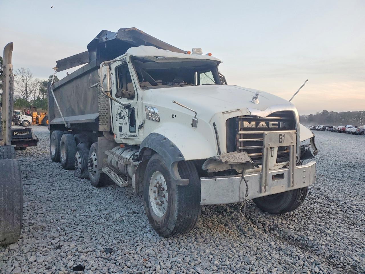 2007 MACK All other VIN 1M2AT04C17M002354 photo 1
