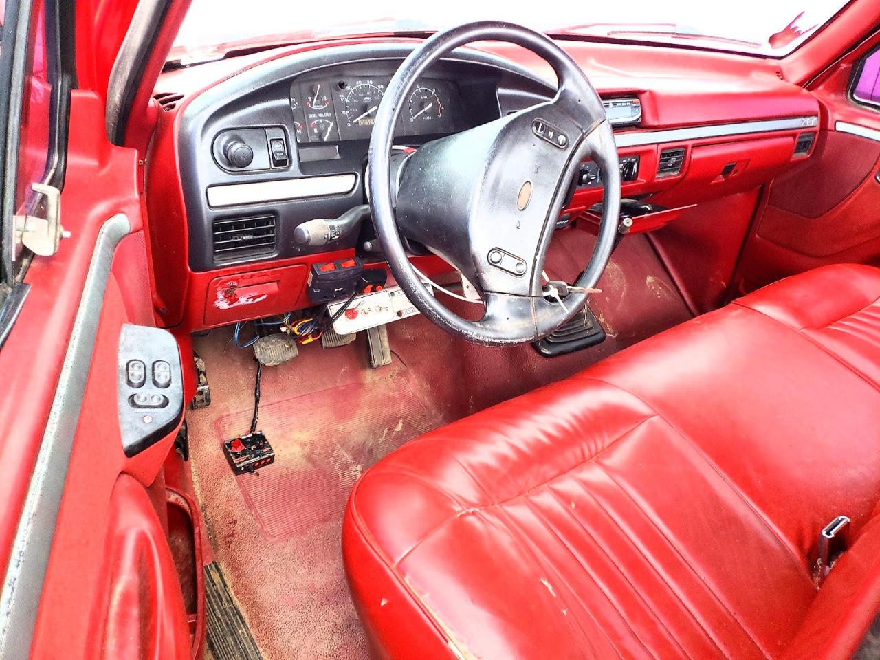1992 Ford F350 VIN 2FDLF47M0NCA14200 photo 8