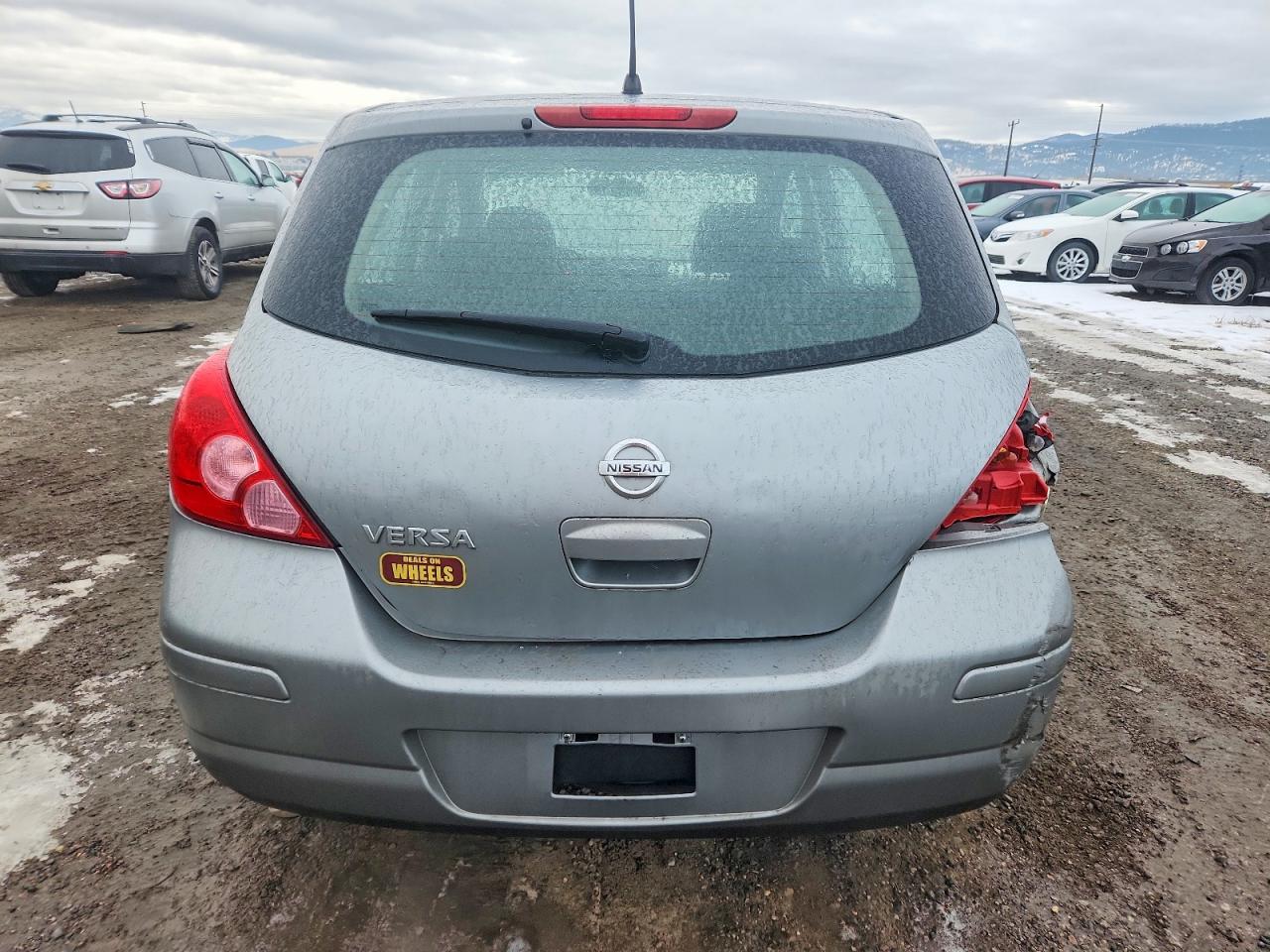 2010 NISS Versa VIN 3N1BC1CP9AL365041 photo 6
