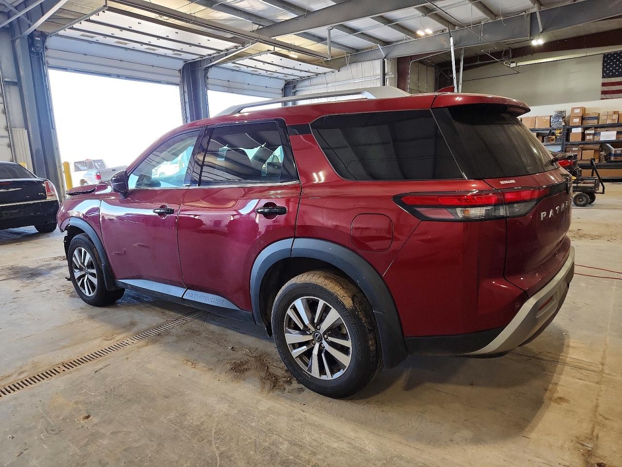 2022 Nissan Pathfinder VIN 5N1DR3CC5NC272222 photo 2