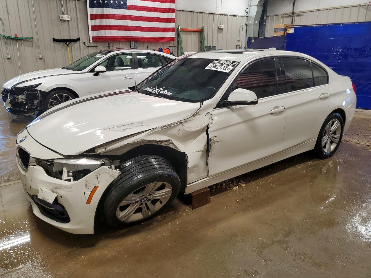 2017 BMW 3 series VIN WBA8D9C37HA005085 photo 1
