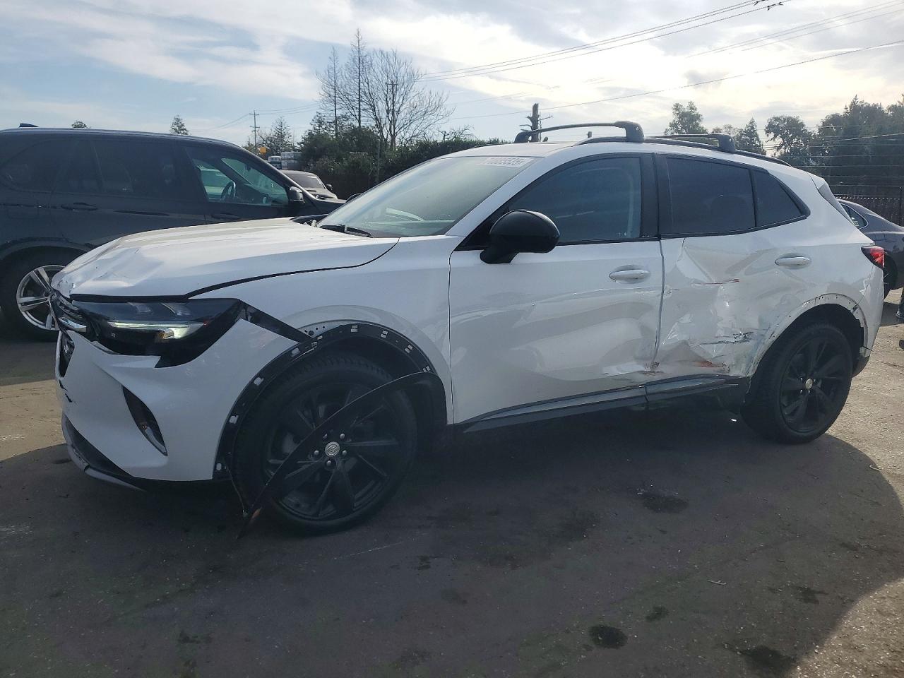 2021 Buick Envision VIN LRBFZPR49MD166769 photo 1