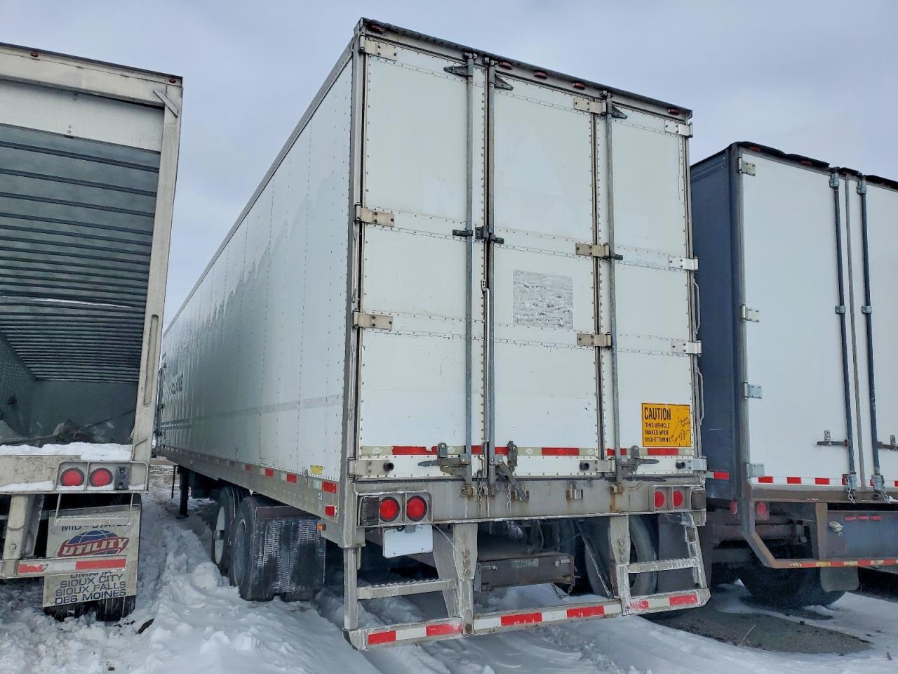 2013 UTIL All models VIN 1UYVS2483DM531401 photo 3