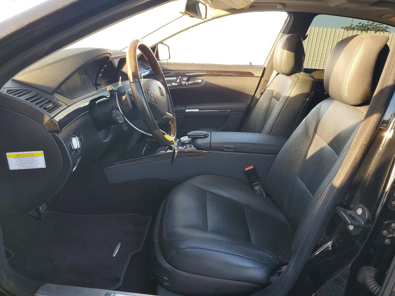 2011 Mercedes-Benz S class VIN WDDNG7BB0BA369209 photo 7