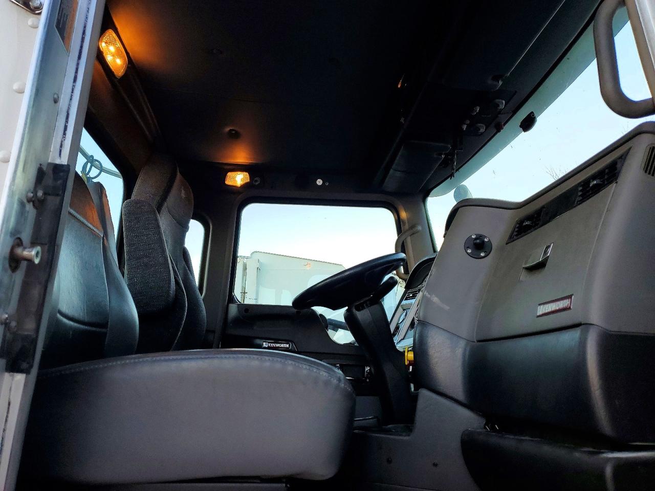 2017 KENWORTH All other VIN 3BKBA28X1HF158952 photo 5