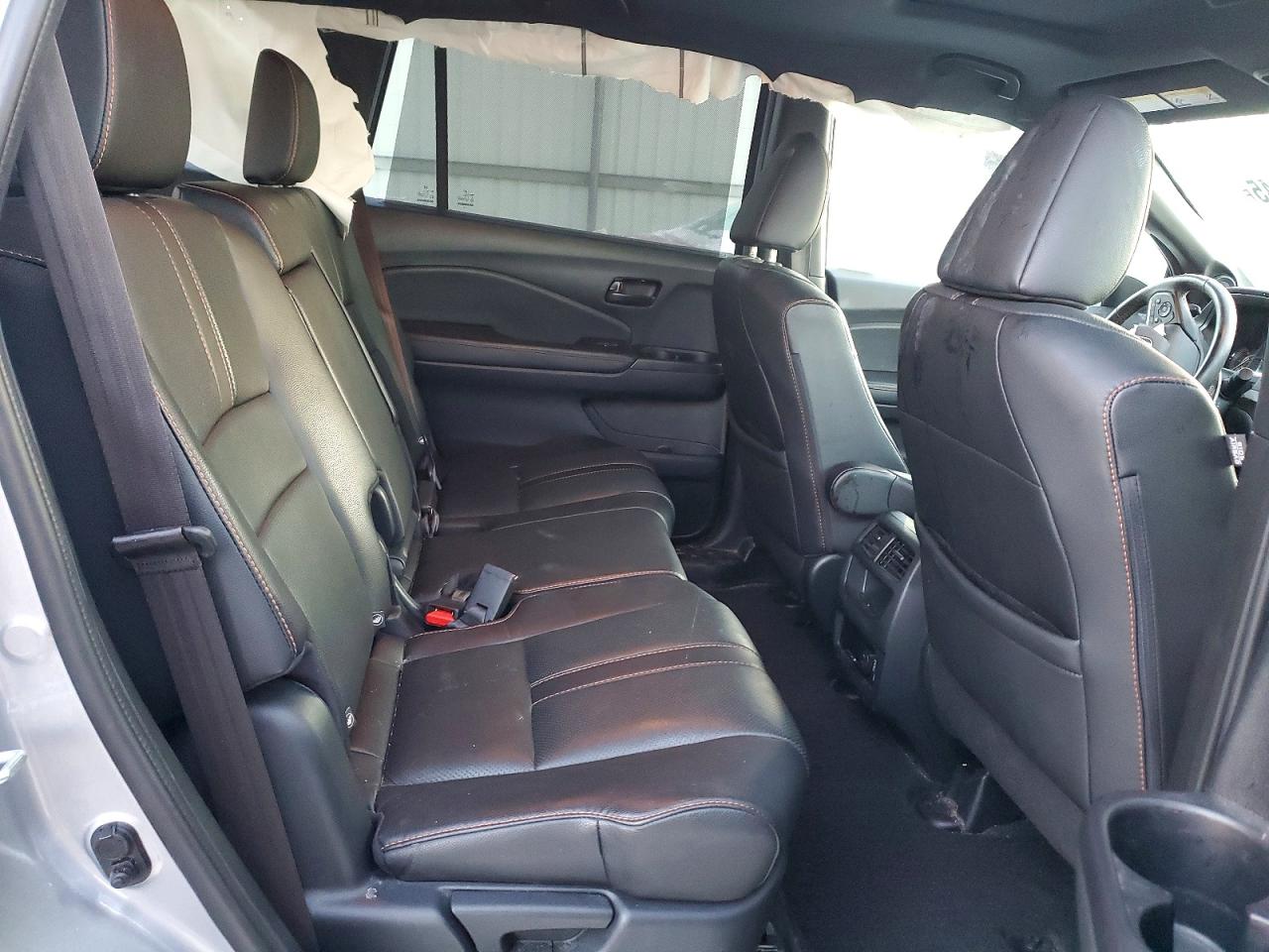 2023 Honda Passport VIN 5FNYF8H66PB002467 photo 11