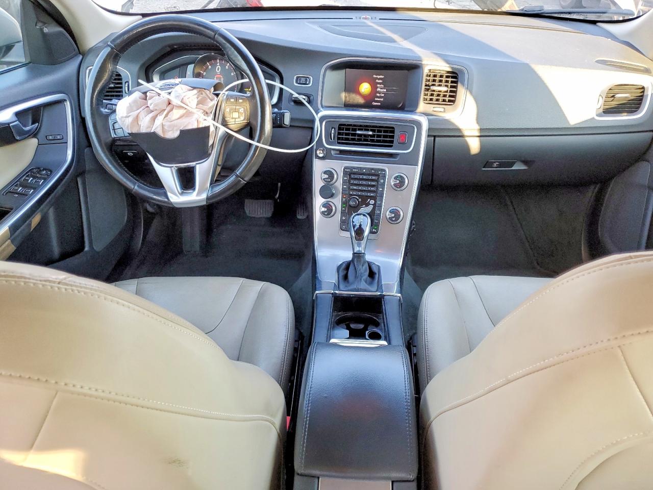 2018 Volvo S60 VIN LYV402HK6JB173772 photo 8