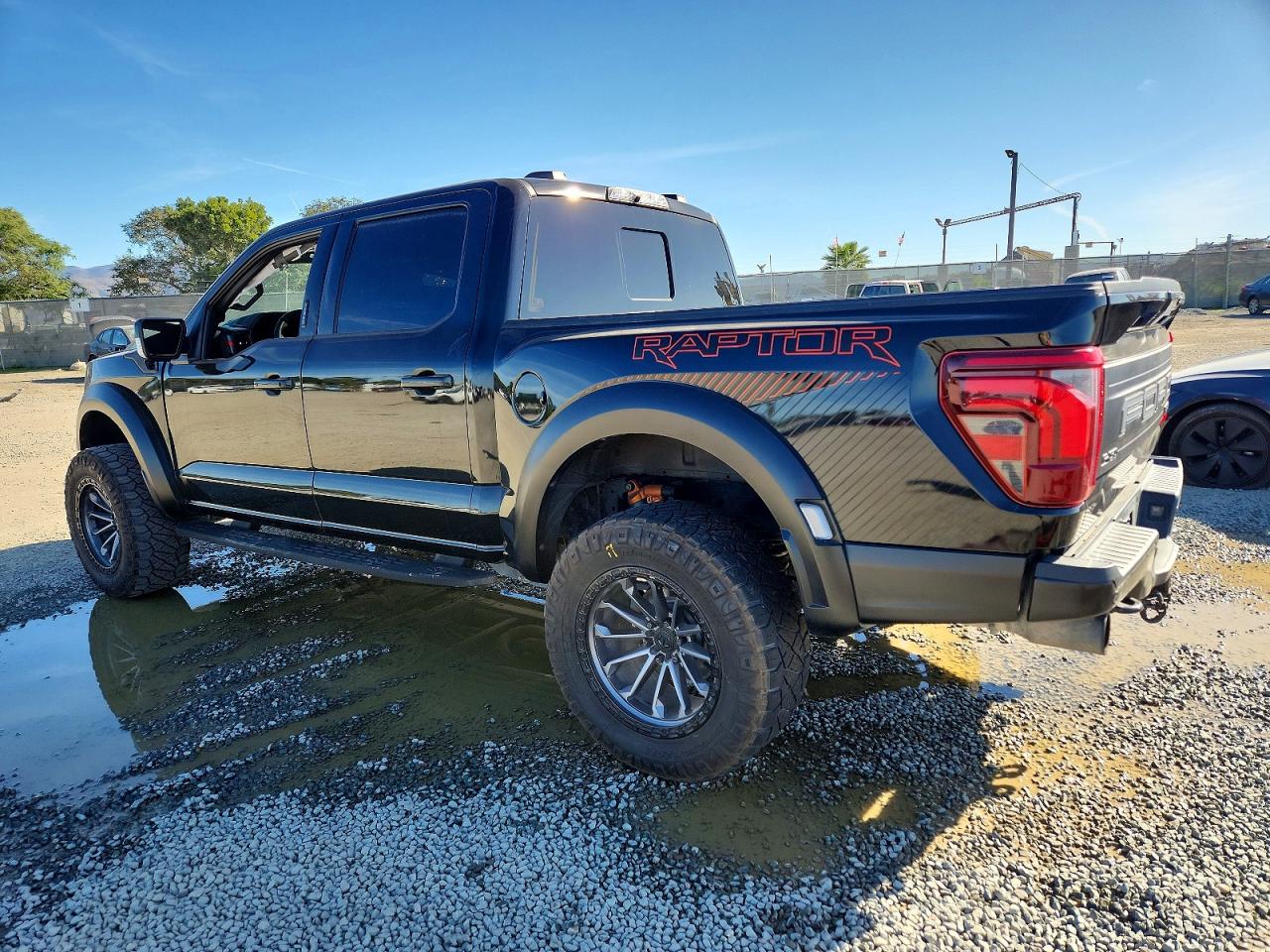 2024 Ford F150 VIN 1FTFW1RG2RFA73265 photo 2