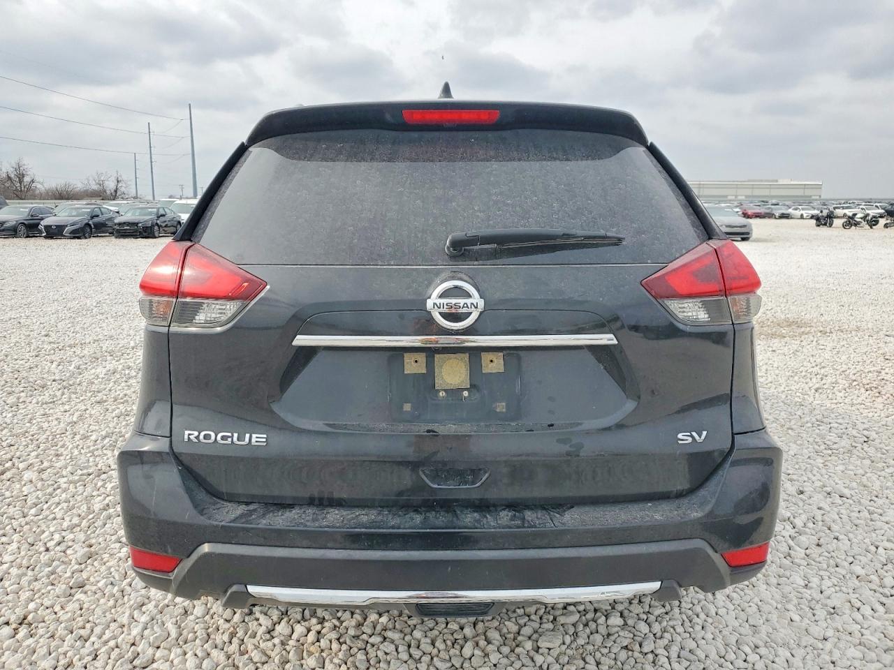 2017 NISS Rogue VIN JN8AT2MT9HW152545 photo 6