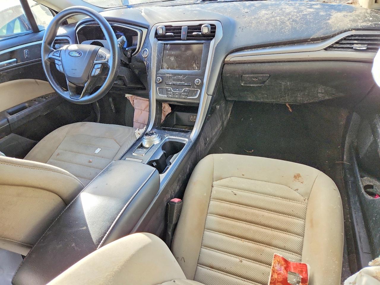 2019 Ford Fusion VIN 3FA6P0G78KR160354 photo 8