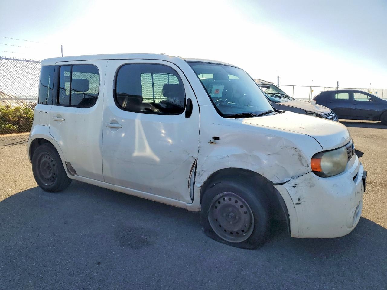 2014 Nissan Cube VIN JN8AZ2KR9ET351419 photo 4