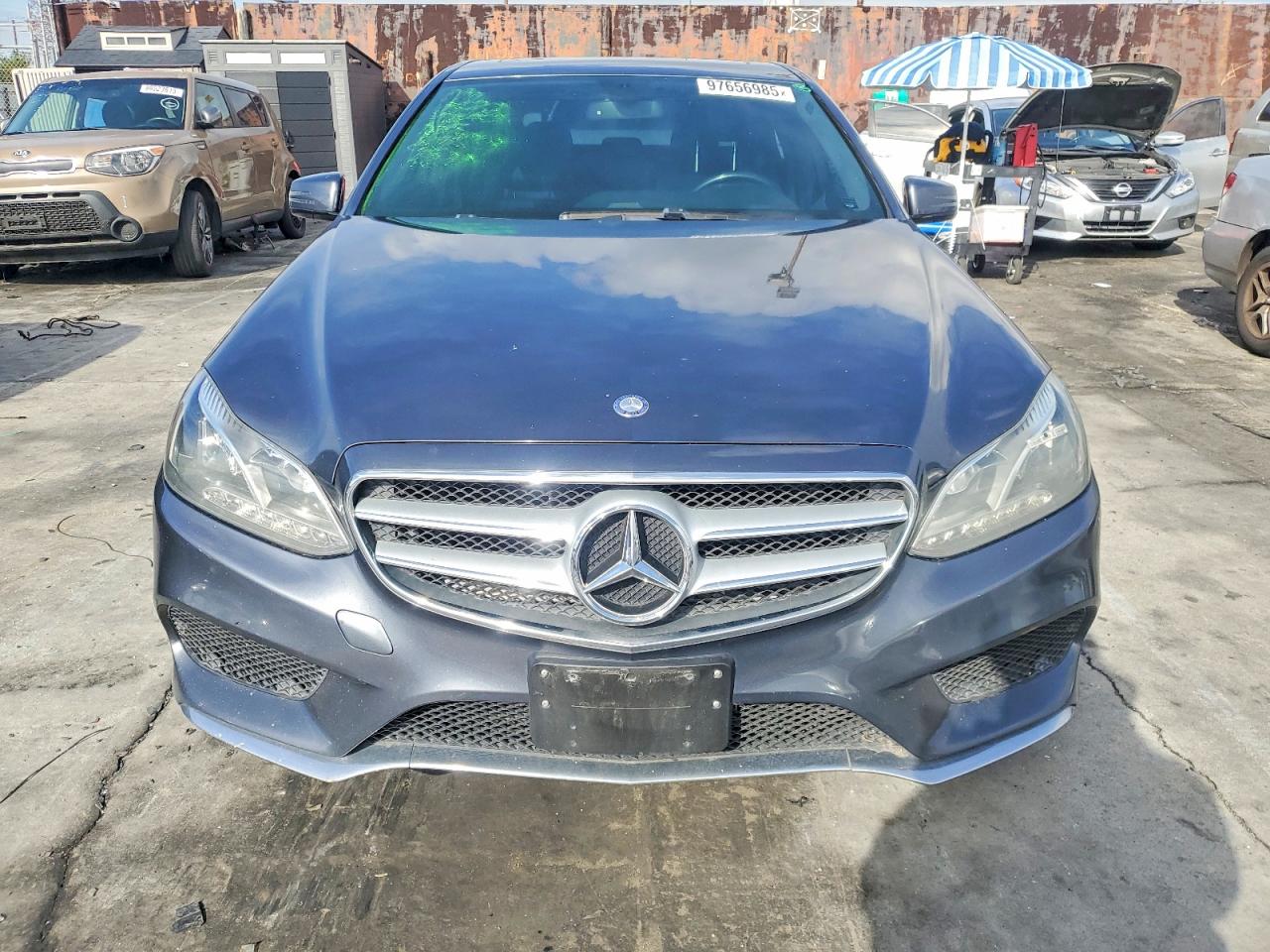 2015 Mercedes-Benz E-class VIN WDDHF5KB0FB091352 photo 5
