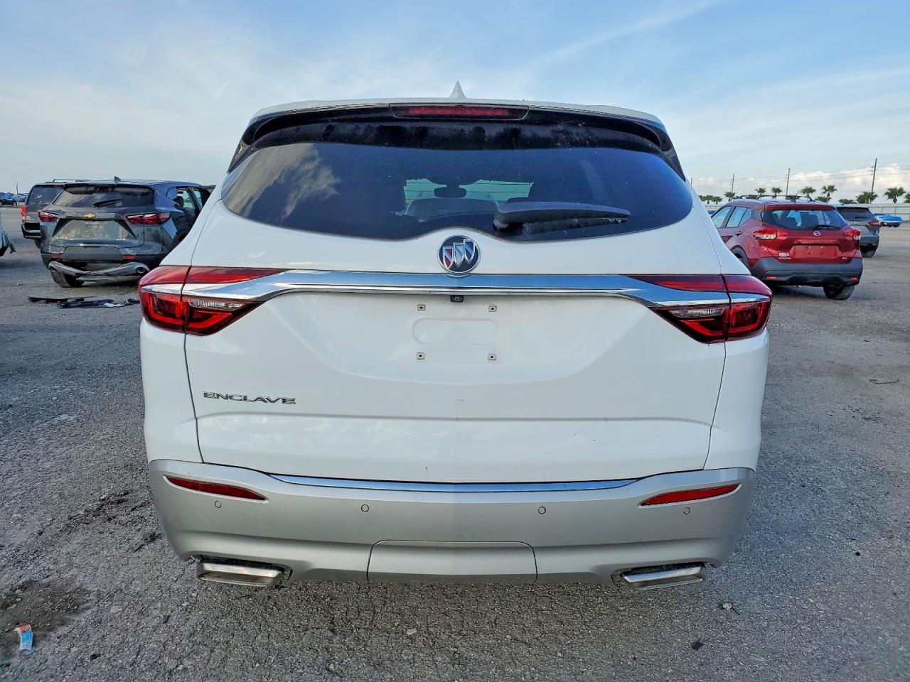 2020 Buick Enclave VIN 5GAERBKW6LJ132995 photo 6