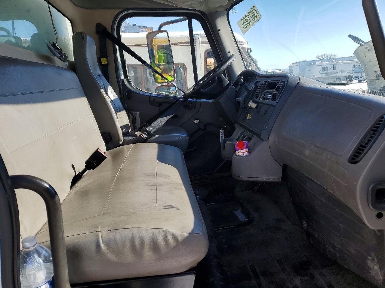 2011 FREIGHTLINER All other VIN 1FVACWDT6BDBA6700 photo 11