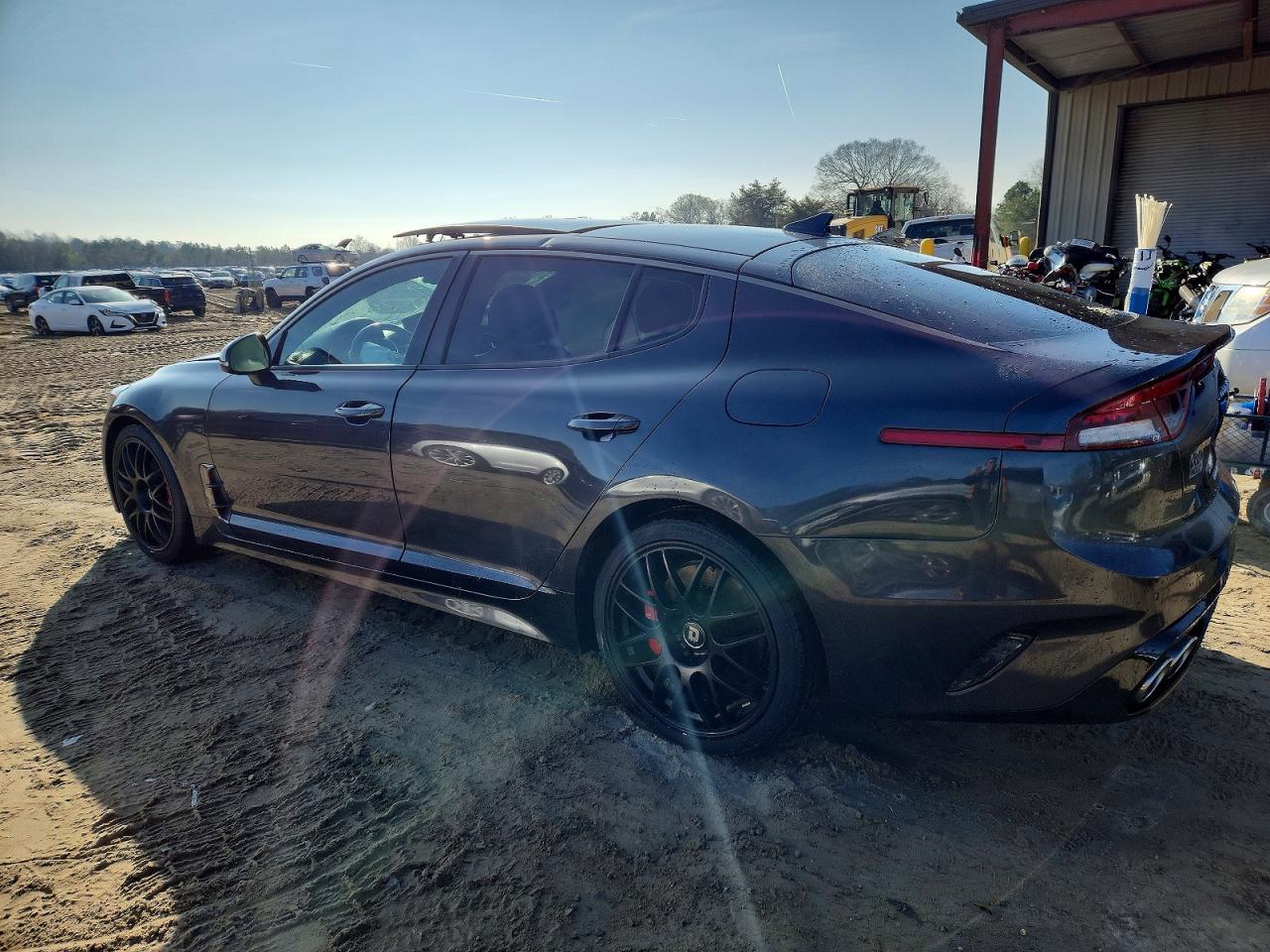 2022 Kia Stinger VIN KNAE45LC1N6122283 photo 2